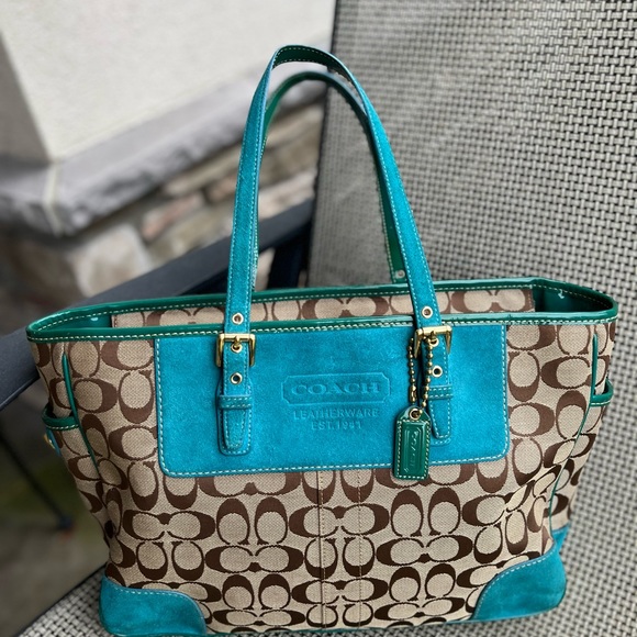Coach Tote Bag - Picture 2 of 15